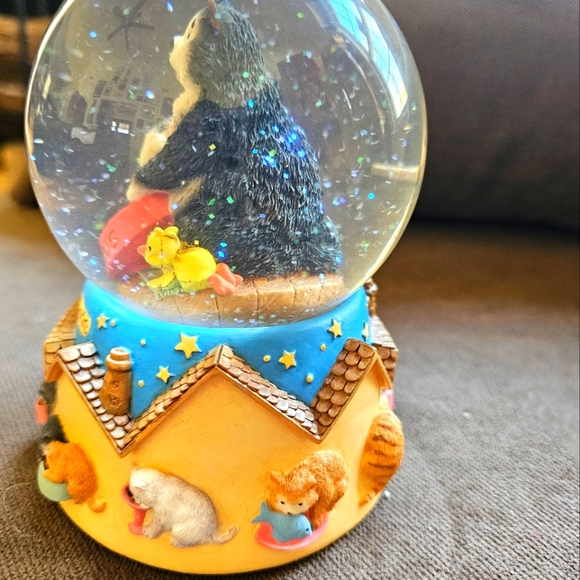 SAN FRANCISCO MUSIC CO, LIMITED EDITION- YOU'RE LATE! ANGUS & FRIENDS COLLECTION - Picture 6 of 9